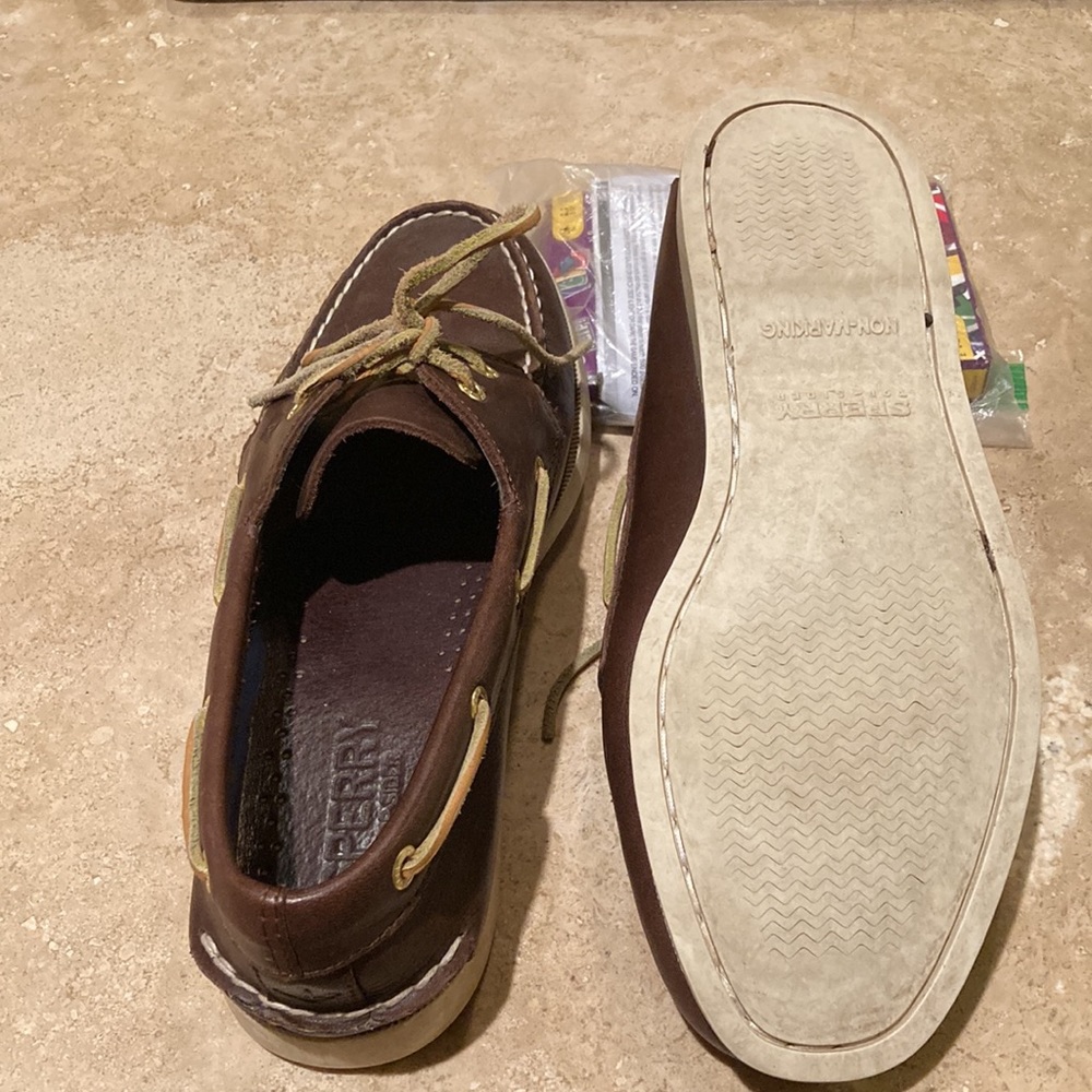 Brown sperry top siders - Picture 4 of 6